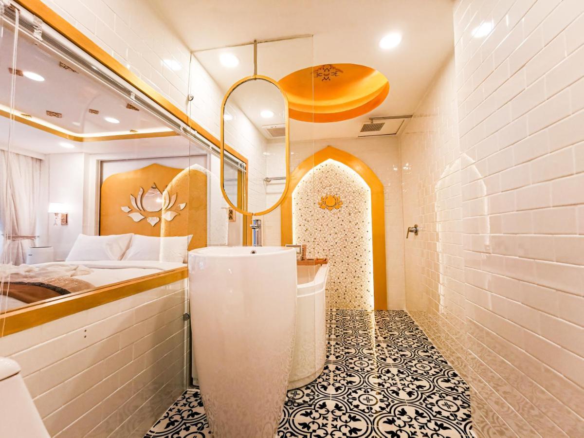 One Dhatu Ayutthaya Premium Homestay Kültér fotó